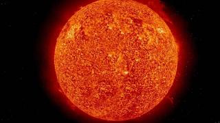 太阳是固态、液态还是气态？科学家：都不是，太阳是另一种状态