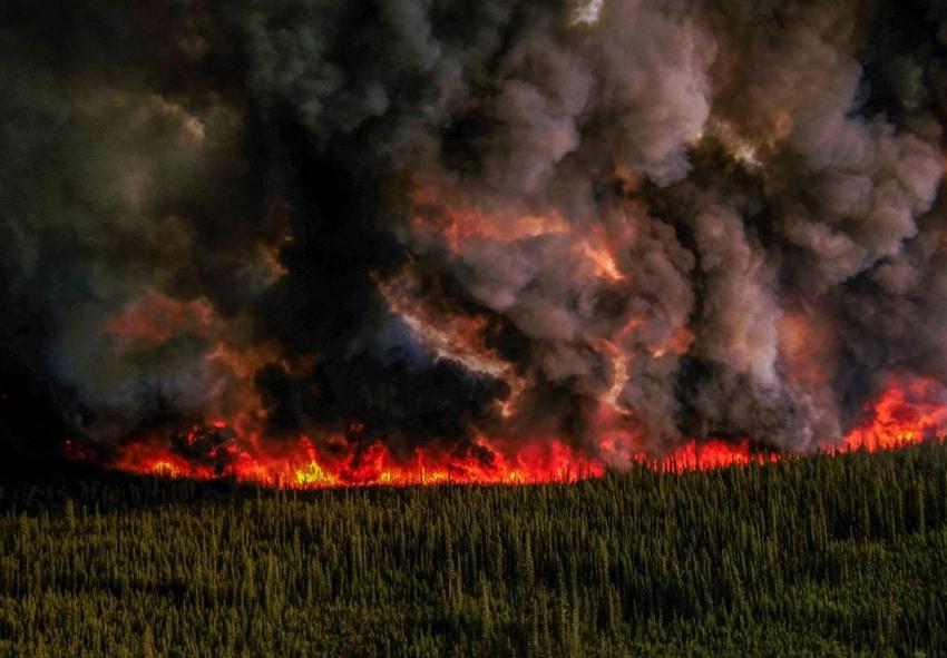 加拿大山火肆虐影响美国空气质量