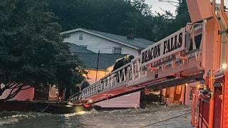 暴雨引发洪水致两人死亡 美国康涅狄格州进入紧急状态