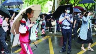 南京约6.6万名初三学生中考结束