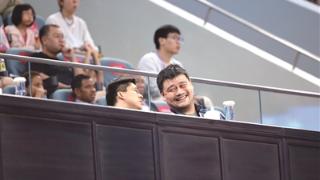 姚明又和霍启刚聊上了 昨晚的奥体中心体育馆主打杭州味和港风