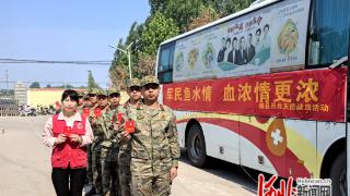 邢台市威县人武部组织基干民兵积极参与无偿献血