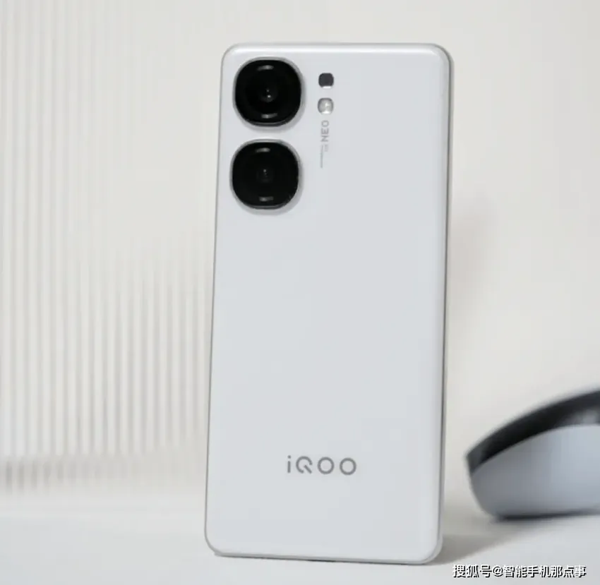 iQOO Neo9S Pro已正式发布：对比iQOO Neo9 Pro，到底有多大区别？