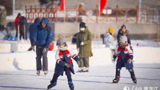 新春走基层｜喜迎亚冬会 哈尔滨市民畅享冰雪运动