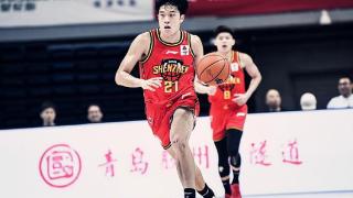 迷你版“李晓旭”！U19联赛场均23+14，国产后卫竟化身篮板王