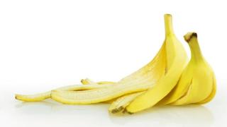 香蕉皮的味道通常比较苦涩，而且可能不太容易被大多数人接受