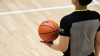 海口篮球队角逐全国民族团结“村BA”篮球邀请赛