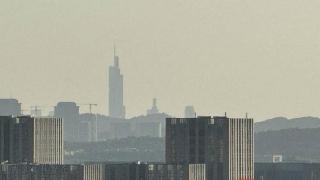 南京禄口拍到河西高楼、句容拍到紫峰大厦 “水晶天”频现