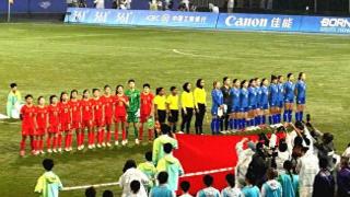 16-0踢疯了！中国女足拿下亚运会开门红！王霜连造7球，荣登榜首