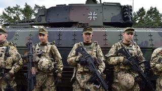 德国防部长不排除停止采购美洲狮步兵战车