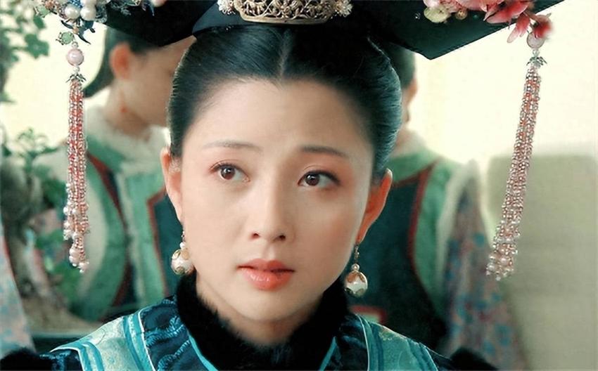 康熙皇帝与他的女人们：权力背后的情感纠葛