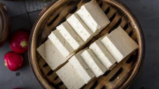 豆腐属性大揭秘：究竟是凉性还是热性？