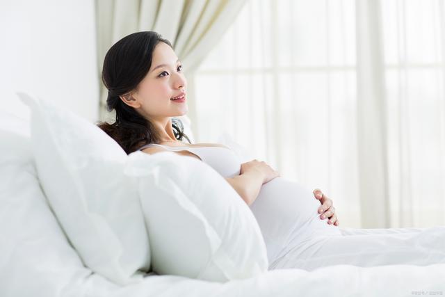 孕妇在怀孕头三个月的饮食和生活都需要格外注意
