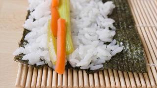 寿司怎么做好吃，教你家常做法，简单易学营养美味