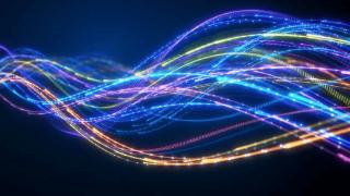 量子互联网突破：帝国理工科学家首次通过标准光纤传输量子数据