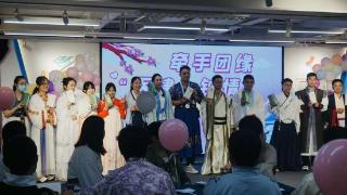 广州市青年宫橱窗剧场展现传统婚俗文化