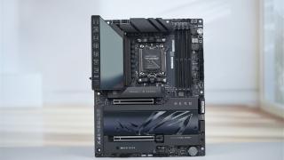 ROG CROSSHAIR X870E HERO主板首发评测：9000系锐龙满血旗舰搭档 AI智能超频让小白轻松榨干潜能