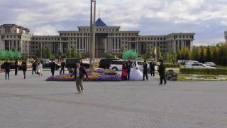 哈萨克斯坦国防部驳斥有关向基辅提供军事装备的消息