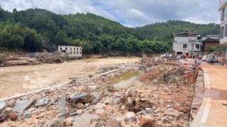 上杭县受灾最严重的溪口镇有7个自然村通讯尚未恢复