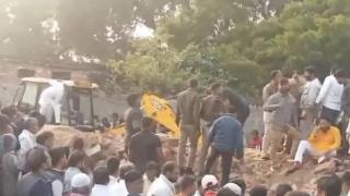 印度北方邦一堵墙倒塌 造成7人死亡