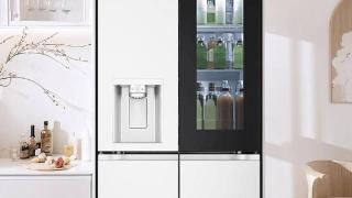 lg冰趣系列508l敲一敲十字四门冰箱上市，提供两种配色