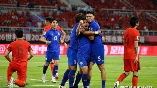 3-2！亚洲第15狂飙：4连胜轰18球+头名进4强 却被国足挤出18强赛