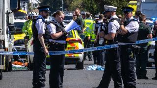 英国持刀袭击案致3死8伤 嫌疑人被控谋杀罪