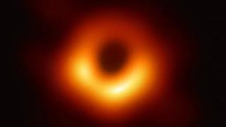 超大质量黑洞可能这样形成！我觉得有道理啊
