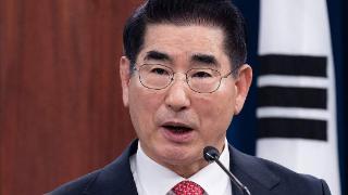 韩国法院驳回前防长金龙显保释申请，患癌警察厅长保释获批准