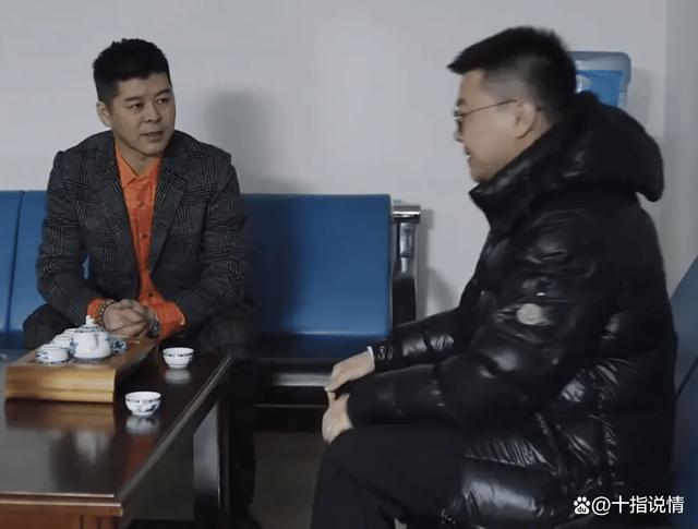 父亲去世后，继母一声不吭找他儿子养老，我离婚后，继兄找到了我