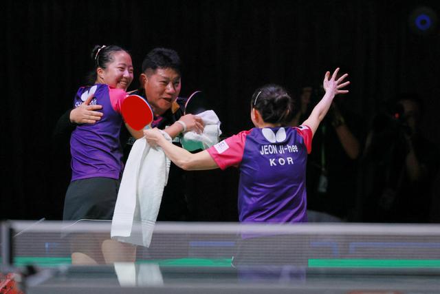 韩国女双夺冠，世乒赛亚军3：2险胜，包揽冠亚军