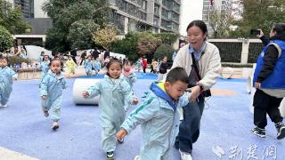 滨江九悦幼儿园上演“防暴大战” 特警助力师生安全升级