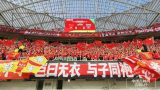 吉镜头｜世预赛：6万球迷为中国队加油助威