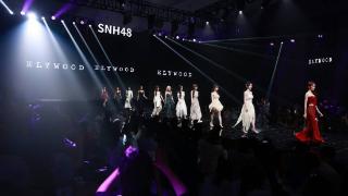 SNH48 GROUP第五届年度风尚大赏举行 宋昕冉王奕表现抢眼