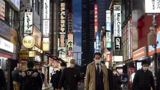 日本可能取消戴口罩的建议