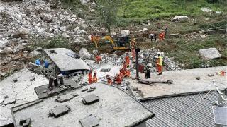 广西一地发生山石滚落，2人遇难