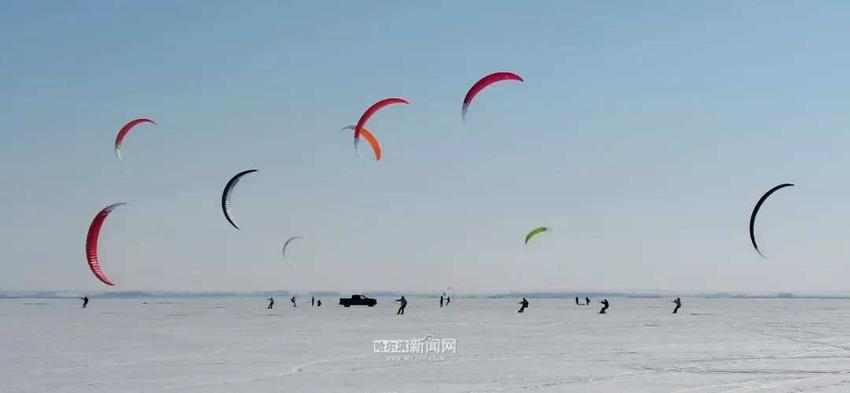 松花江上彩翼飞｜哈尔滨市第六届伞翼滑雪邀请赛开赛