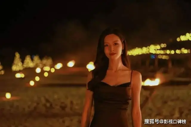 《庆余年2》开播后热度很高，文咏珊调侃张若昀，换人也不叫我