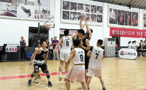 建行湖北省分行篮球赛第四小组预赛在我市举行