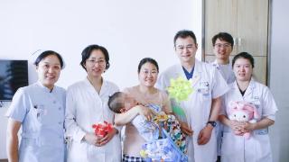 六一儿童节，山东省眼科医院为到院患儿送上节日祝福
