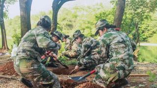 秋瑾女子民兵排：野外无烟灶挖掘战场救护