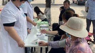 潍城乐埠山开展全国高血压日宣传活动