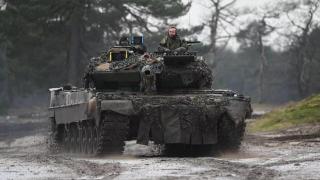 媒体：乌军下周开始在德国接受豹式坦克操作培训