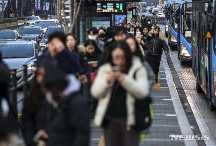 全球主要城市通勤用时：东京95分钟居榜首