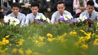 “殡葬专业课程表”上热搜，也是一次“纠偏”机会 |新京报快评