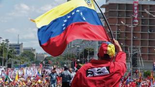 拦截，击落！委内瑞拉军方动作又快又狠，替美国“立了大功”