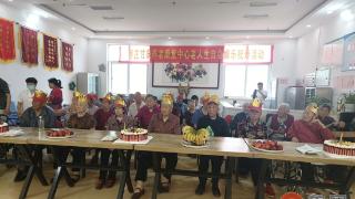 枣庄甘泉养老康复中心举办集体生日会和文艺演出活动