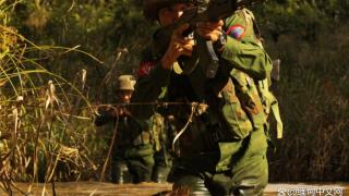 缅甸武装对洞鸽镇发动进攻，军方封锁该镇进出口