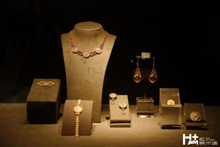重庆最大规模古币镶嵌珠宝展开展 策展人：收藏一定是选择自己喜欢的作品