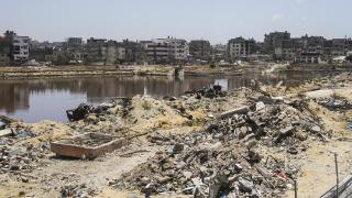 以色列空袭加沙城民宅区 致多人伤亡